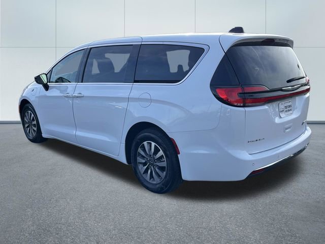 Used 2024 Chrysler Pacifica Limited FWD image 7