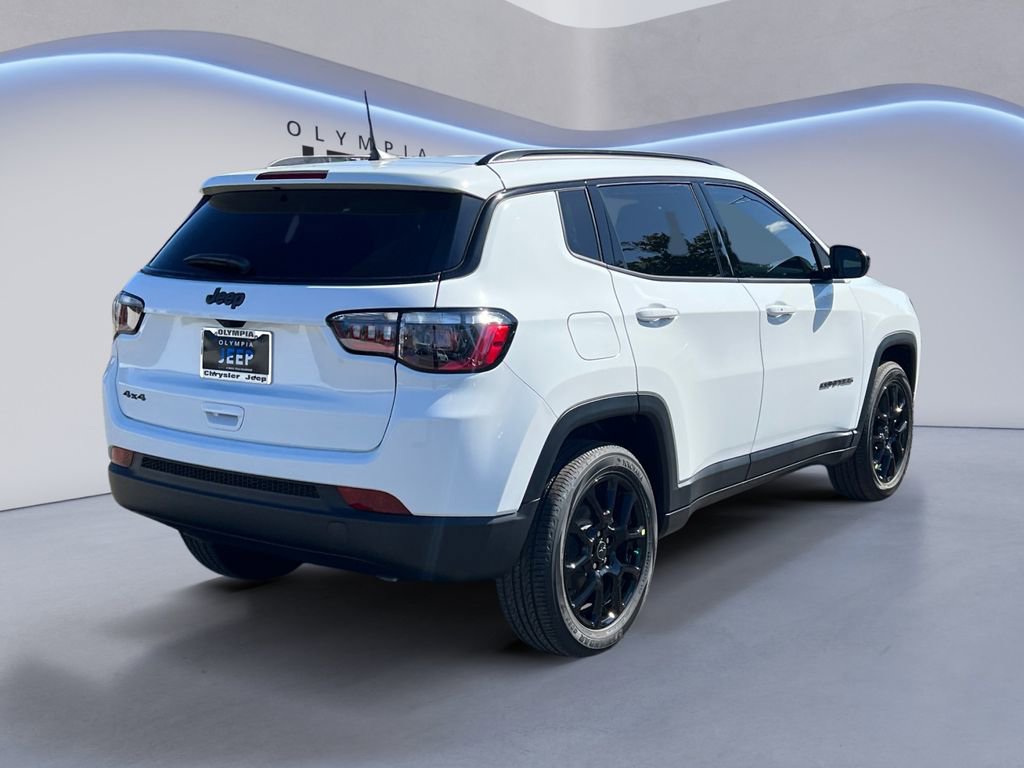 New 2026 Jeep Compass Latitude image 5