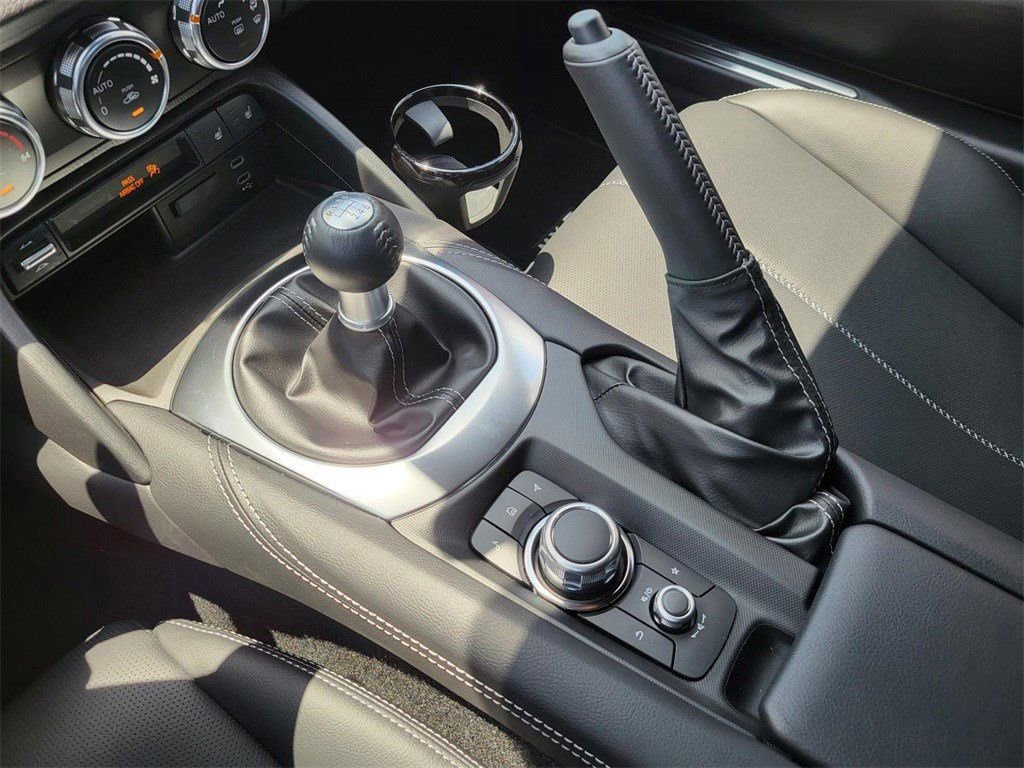 New 2025 MAZDA MX-5 Miata RF Grand Touring image 24
