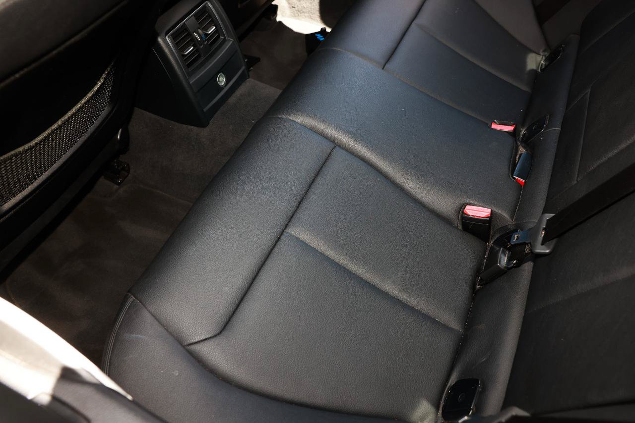 Used 2017 BMW 340i Sedan RWD image 10