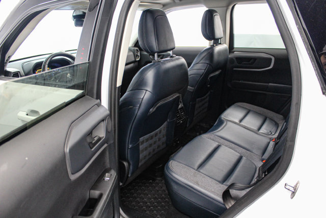 Certified 2021 Ford Bronco Sport Outer Banks w/ Outer Banks Package AWD/4WD image 12