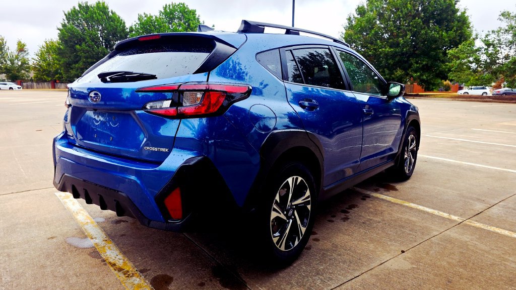 Used 2024 Subaru Crosstrek 2.0i Premium AWD/4WD image 14