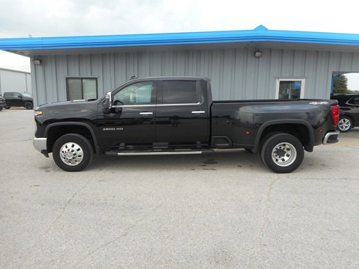 Used 2024 Chevrolet Silverado 3500 LTZ w/ LTZ Plus Package