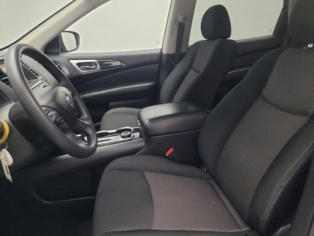 Used 2020 Nissan Pathfinder S image 17