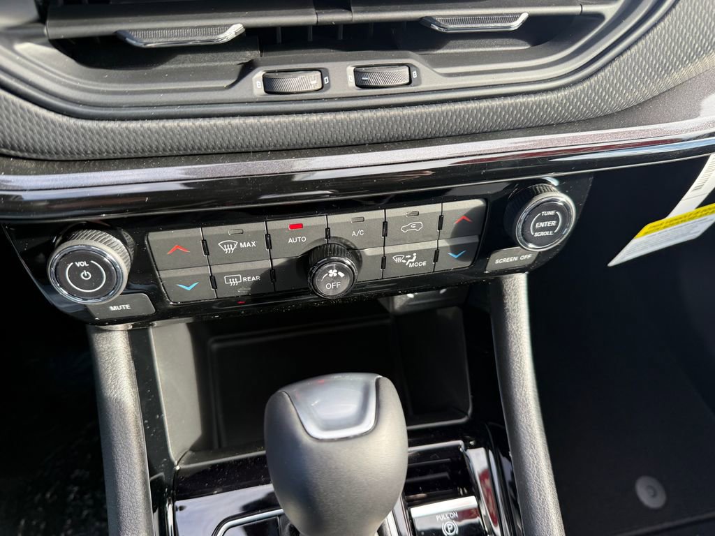 New 2026 Jeep Compass Limited image 31