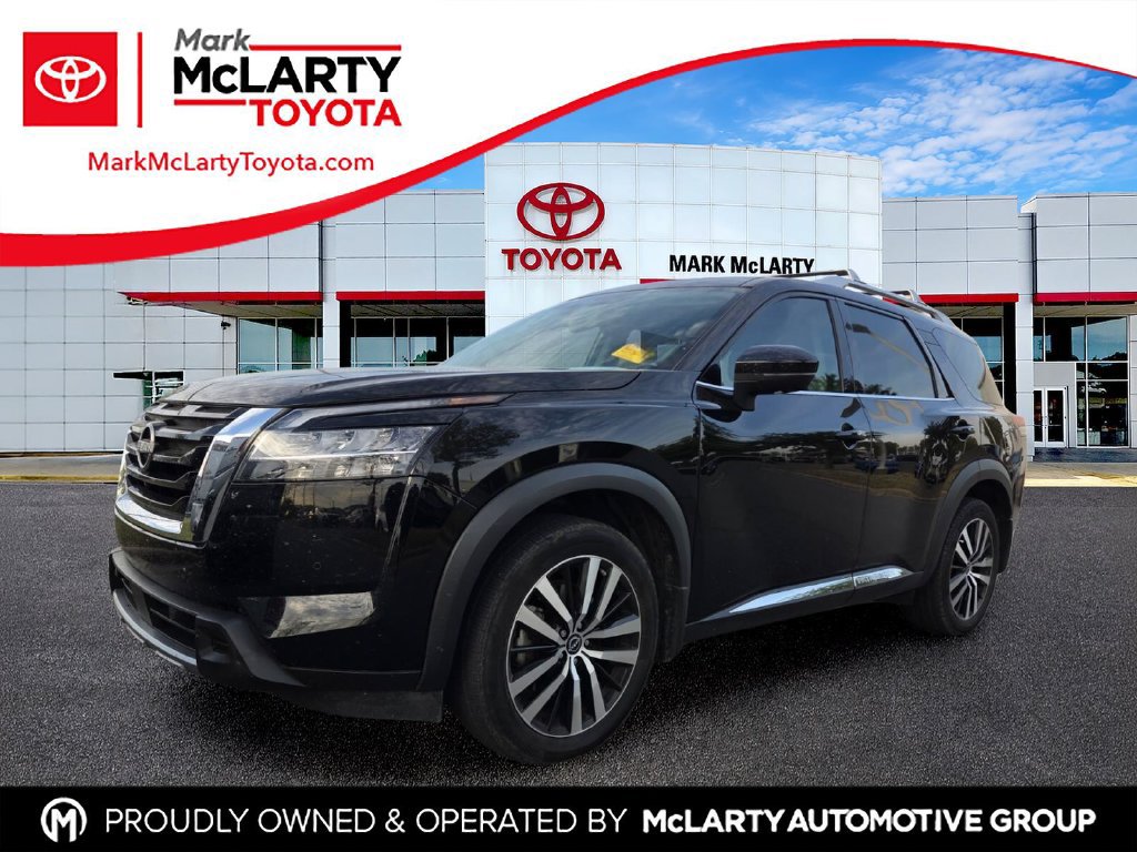 Used 2023 Nissan Pathfinder Platinum