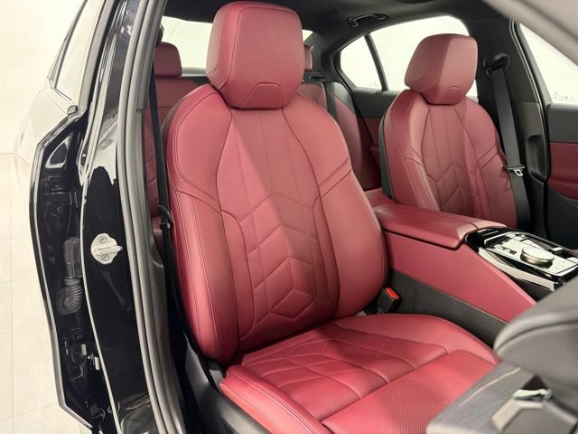 Certified 2024 BMW 530i xDrive w/ M Sport Package AWD/4WD image 19
