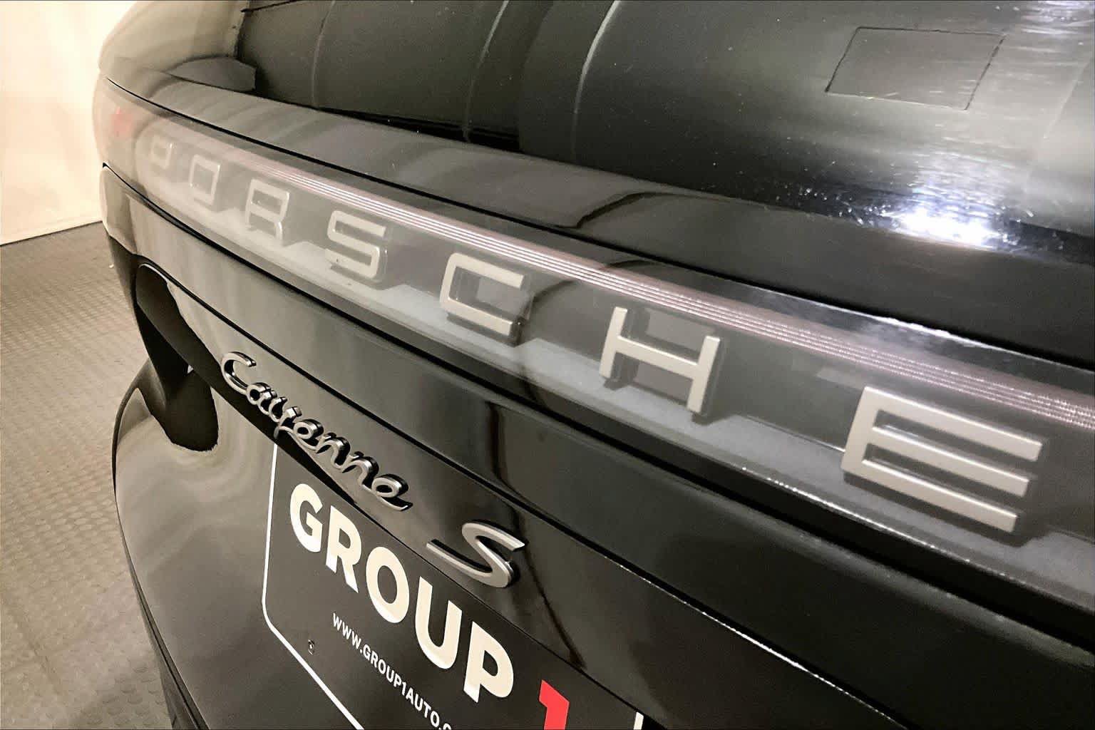 Used 2023 Porsche Cayenne S Platinum AWD/4WD image 32