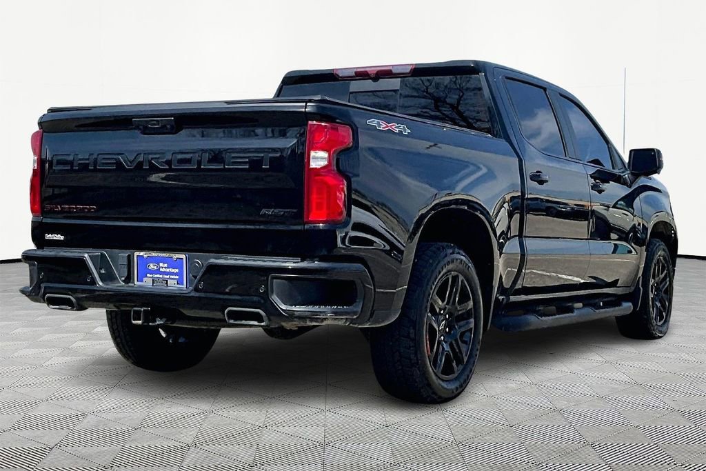 Used 2024 Chevrolet Silverado 1500 RST w/ Redline Edition image 2