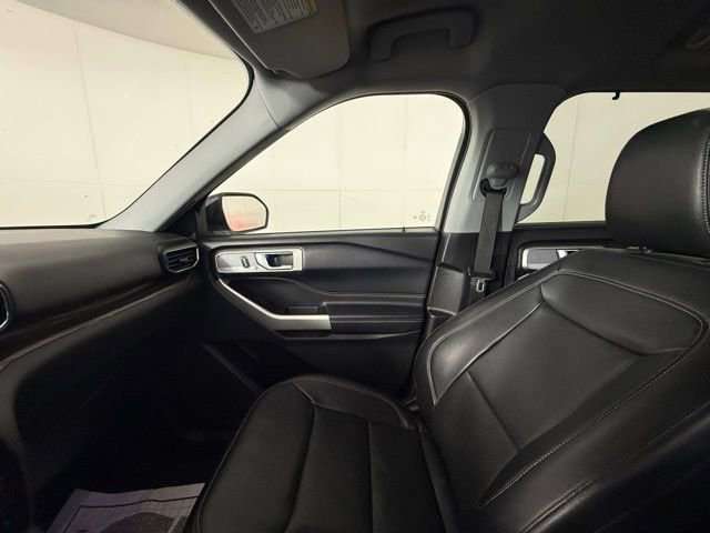 Used 2021 Ford Explorer Limited w/ Equipment Group 301A RWD image 22