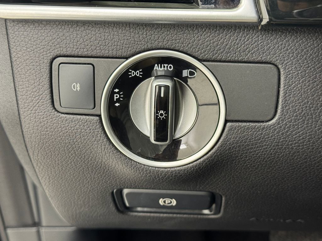 Used 2019 Mercedes-Benz GLS 450 4MATIC image 33