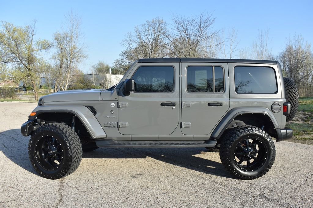 Used 2021 Jeep Wrangler Unlimited Sahara AWD/4WD image 3