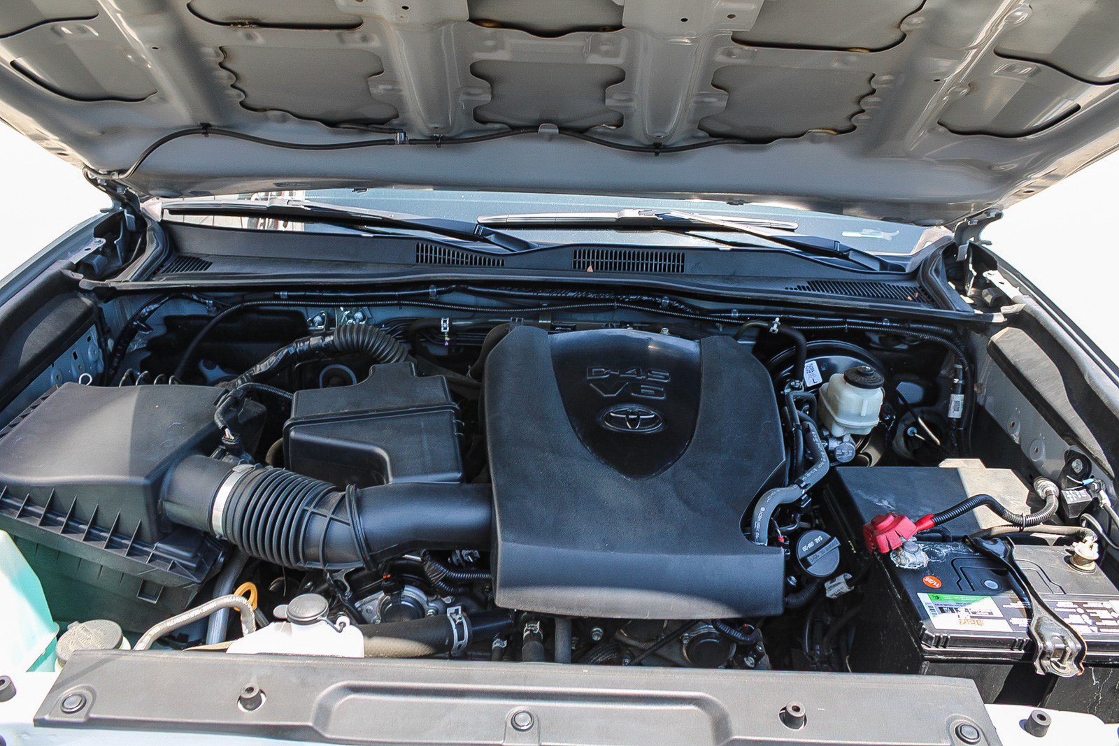 Used 2021 Toyota Tacoma SR5 RWD image 28