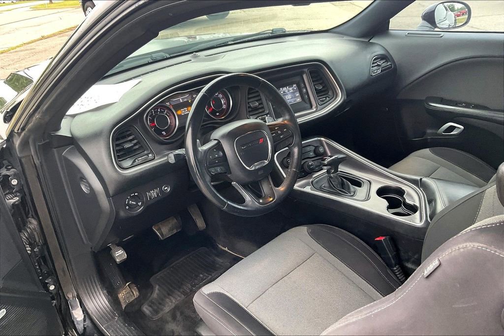 Used 2015 Dodge Challenger R/T w/ Quick Order Package 28B R/T RWD image 13