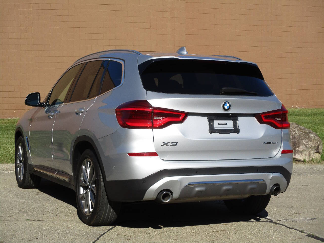 Used 2019 BMW X3 xDrive30i w/ Convenience Package AWD/4WD image 6