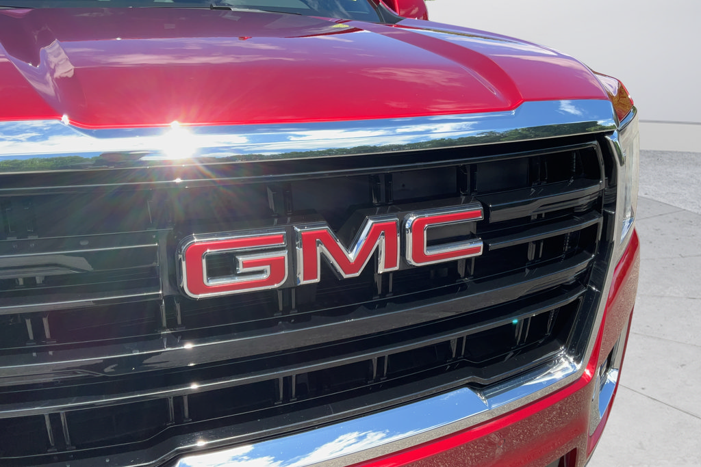 Certified 2024 GMC Yukon SLE RWD image 30