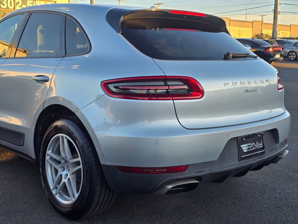 Used 2018 Porsche Macan image 9