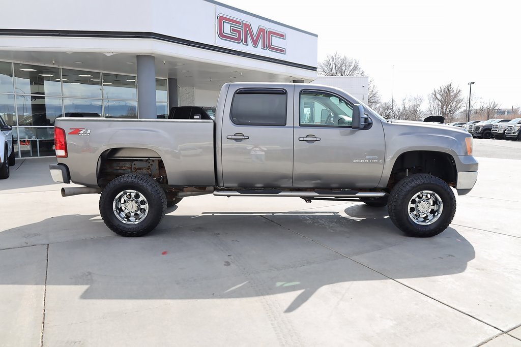 Used 2009 GMC Sierra 2500 SLT w/ Entertainment Package image 7