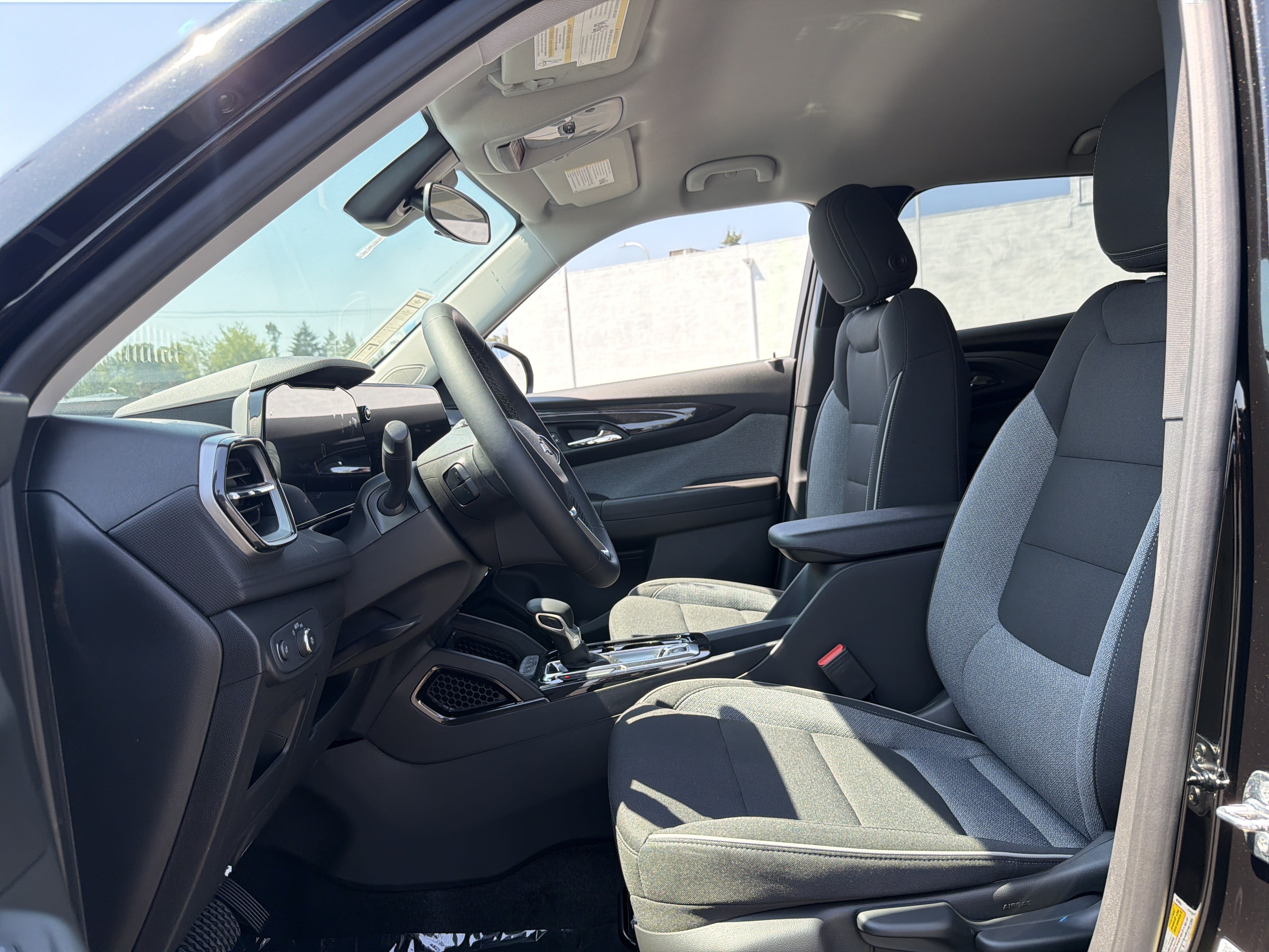 New 2026 Chevrolet TrailBlazer LT w/ LT Cold Weather Package AWD/4WD image 10