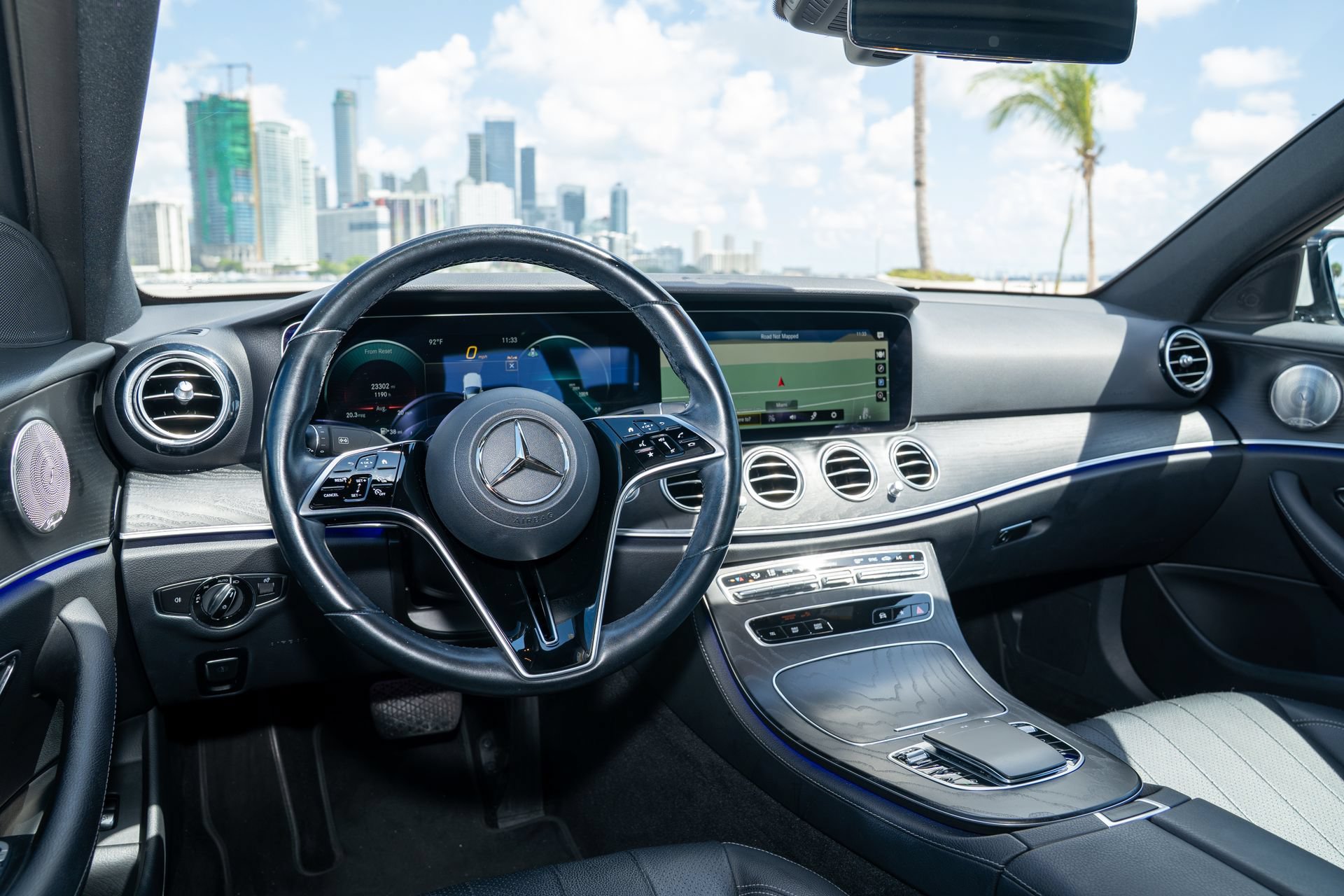 Used 2023 Mercedes-Benz E 350 4MATIC Sedan image 27
