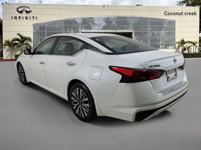 Used 2023 Nissan Altima 2.5 SV FWD image 3