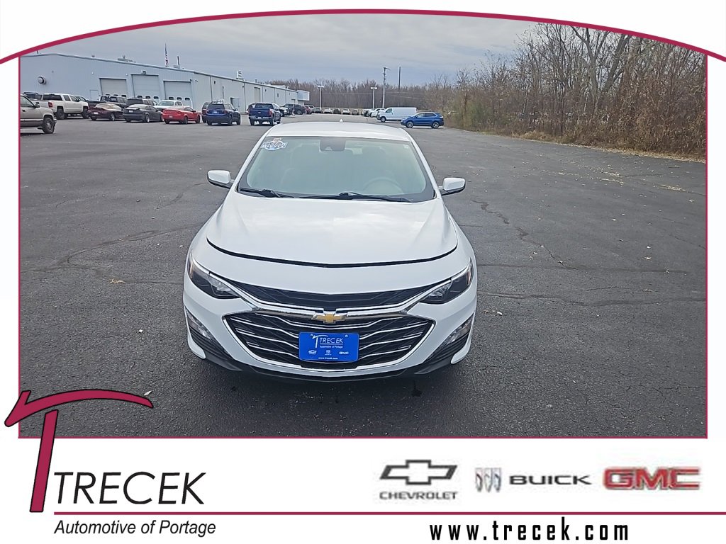 Used 2024 Chevrolet Malibu LT image 1