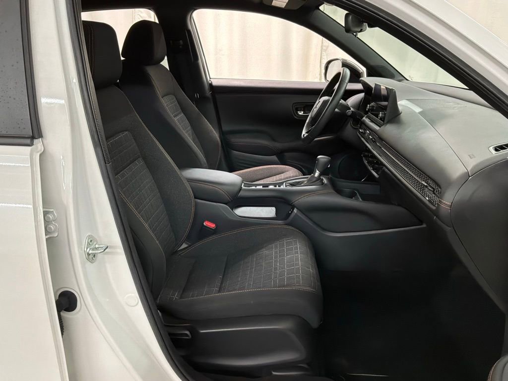 Certified 2024 Honda HR-V Sport image 29