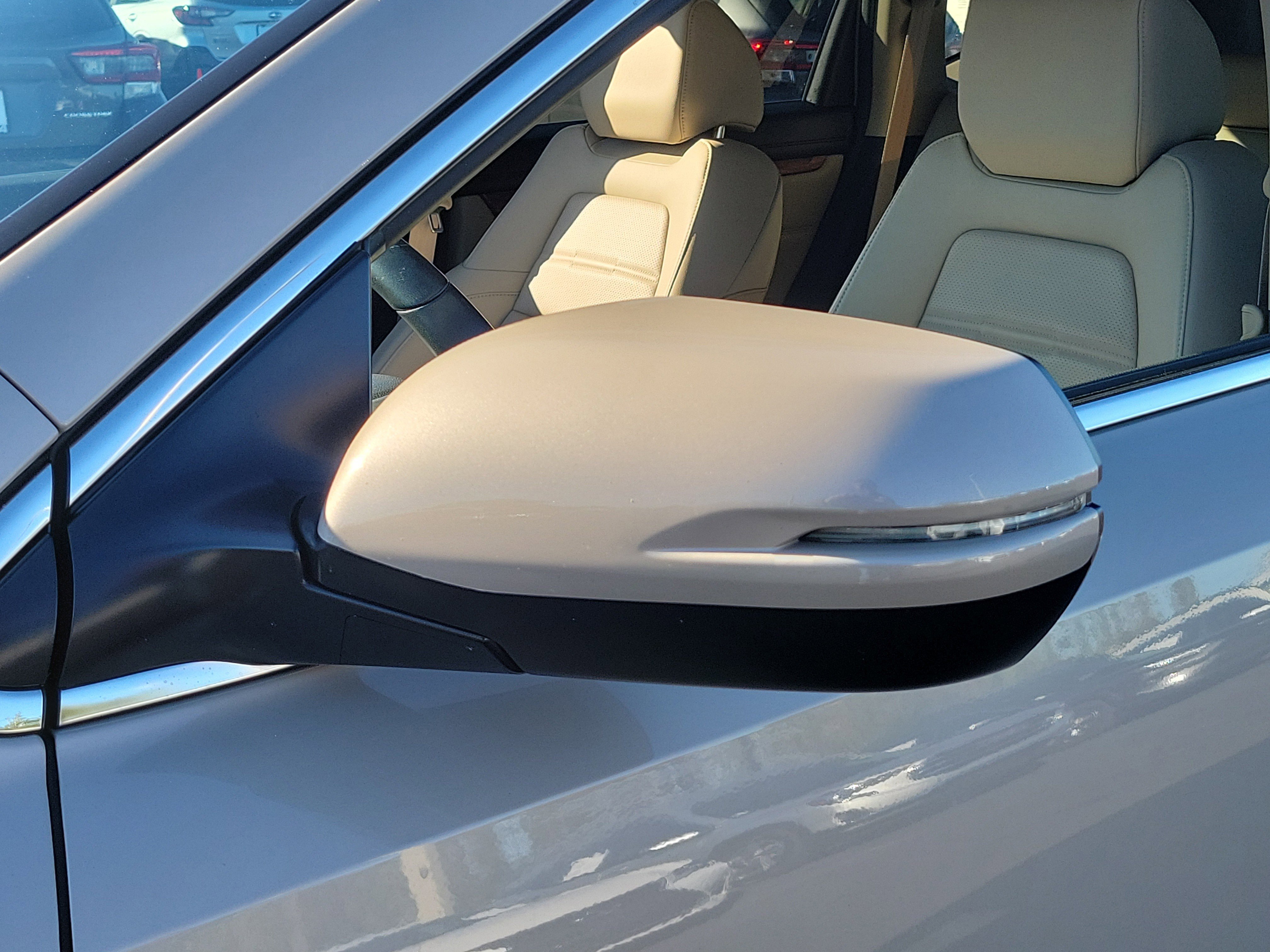 Used 2018 Honda CR-V Touring image 11