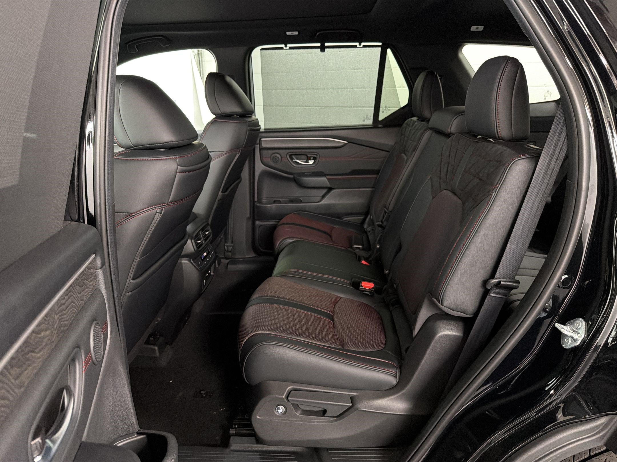 New 2026 Honda Pilot Black Edition image 23