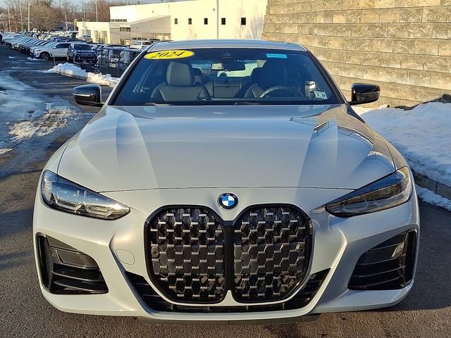 Used 2024 BMW 440i xDrive Coupe w/ Shadowloine Package image 2