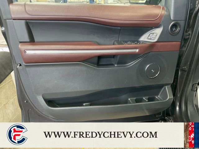 Used 2023 Ford Expedition Limited image 13