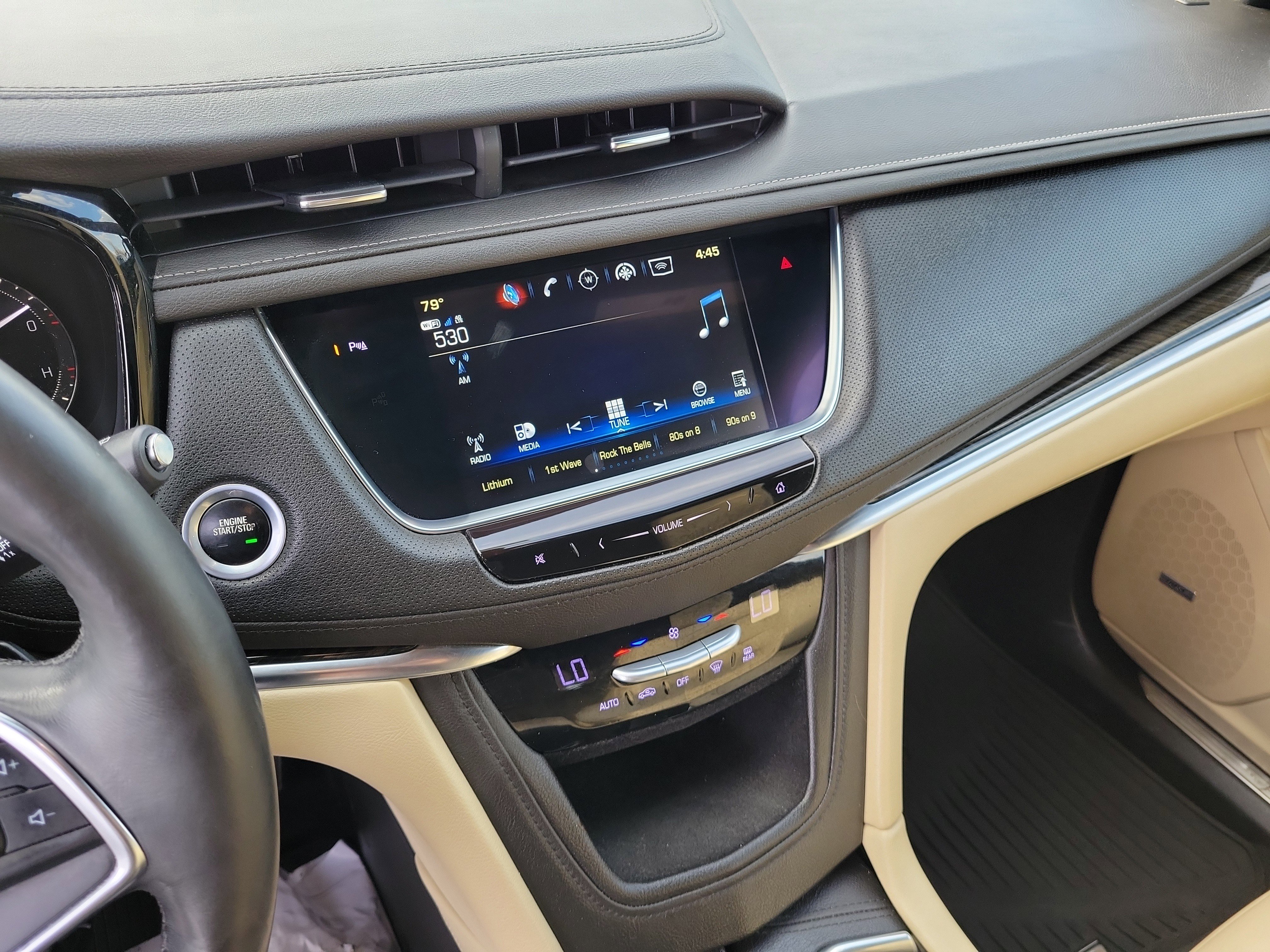 Used 2018 Cadillac XT5 FWD image 28