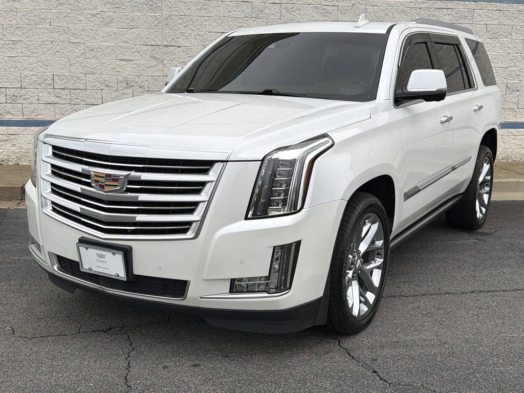 Used 2016 Cadillac Escalade Platinum image 3