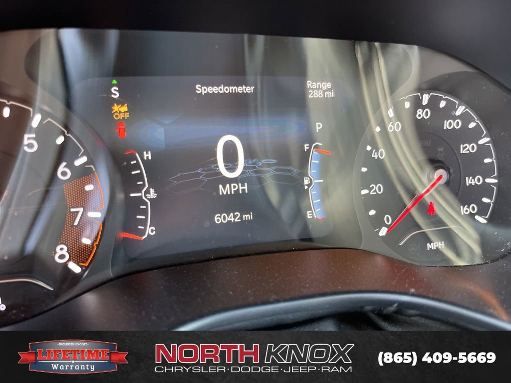Used 2024 Jeep Compass Limited image 31