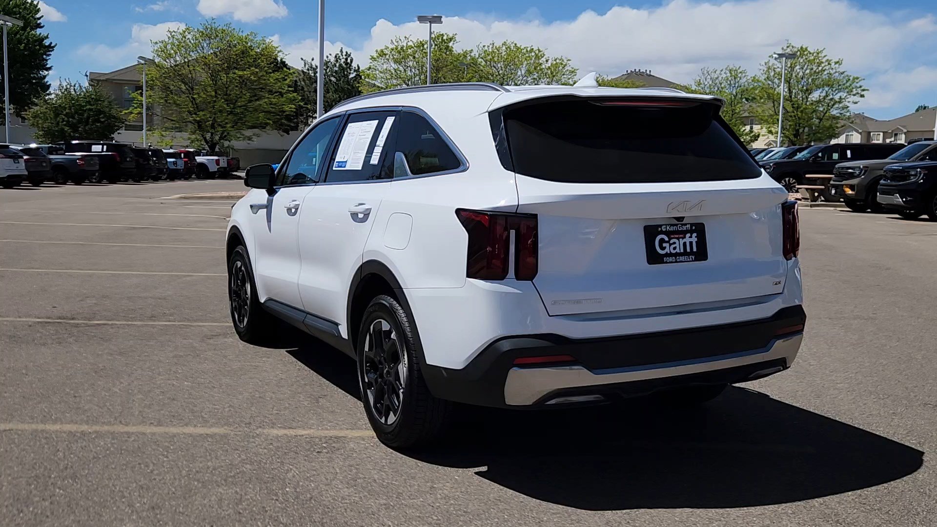 Used 2024 Kia Sorento S AWD/4WD image 14