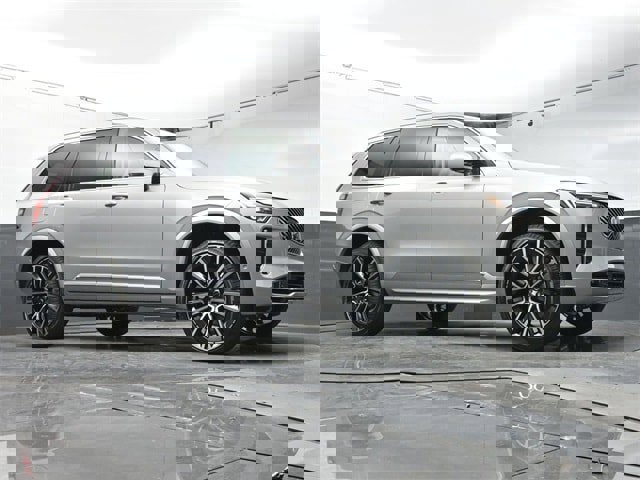 New 2025 Volvo XC90 B6 Ultra image 40