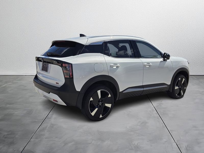 Used 2026 Nissan Kicks SR image 5