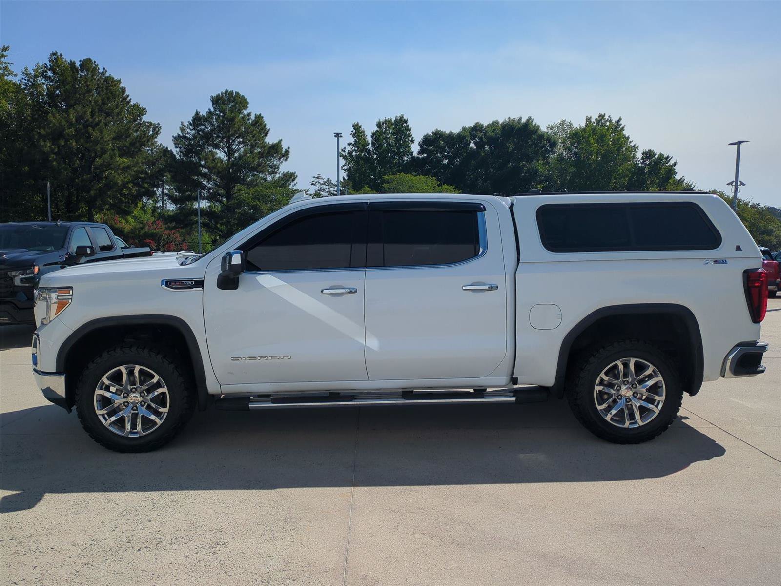 Used 2020 GMC Sierra 1500 SLT w/ SLT Premium Plus Package AWD/4WD image 2