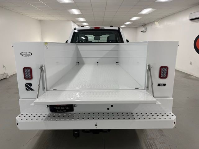 New 2026 Ford F250 XL w/ XL Chrome Package image 8