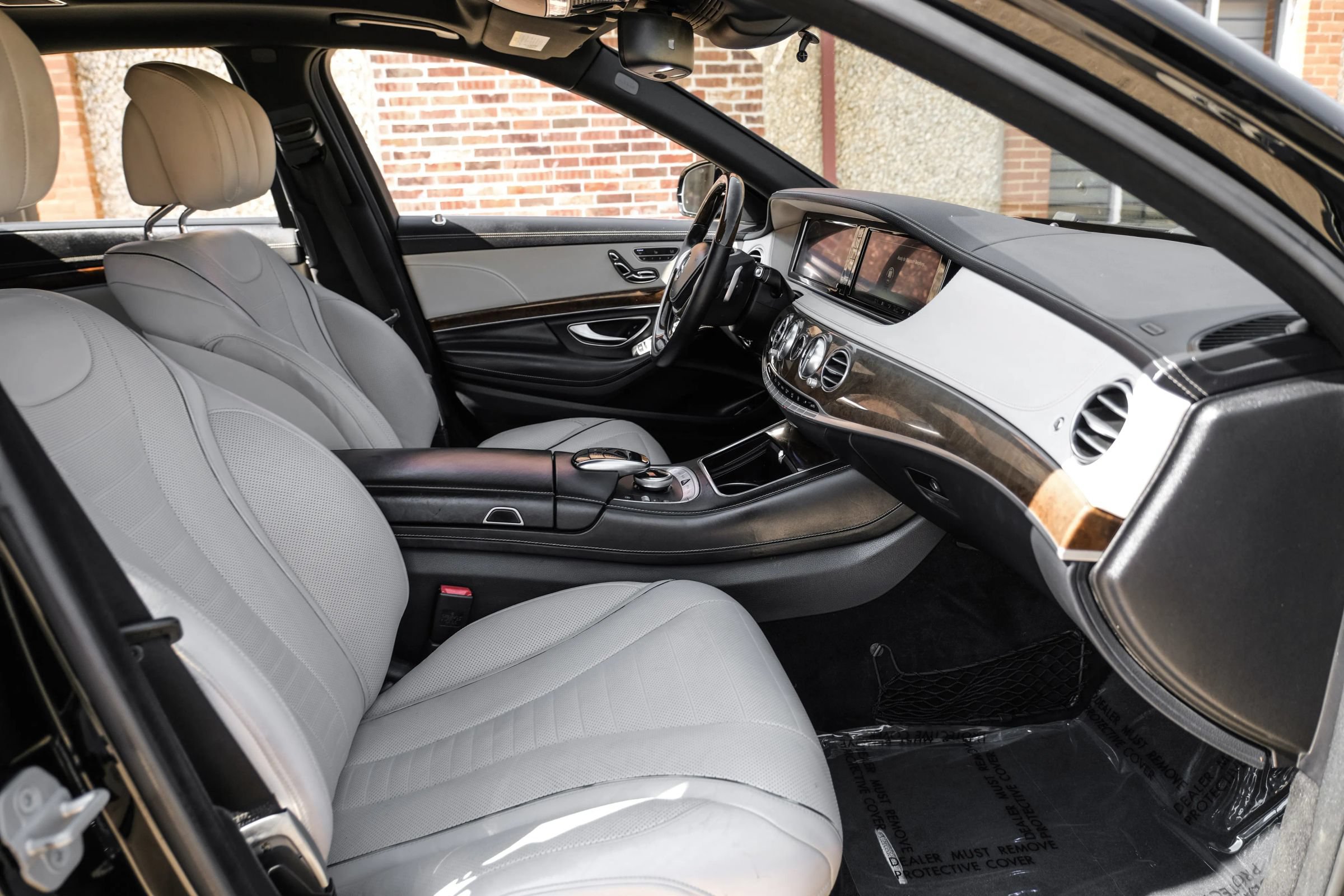 Used 2015 Mercedes-Benz S 550 Sedan image 34