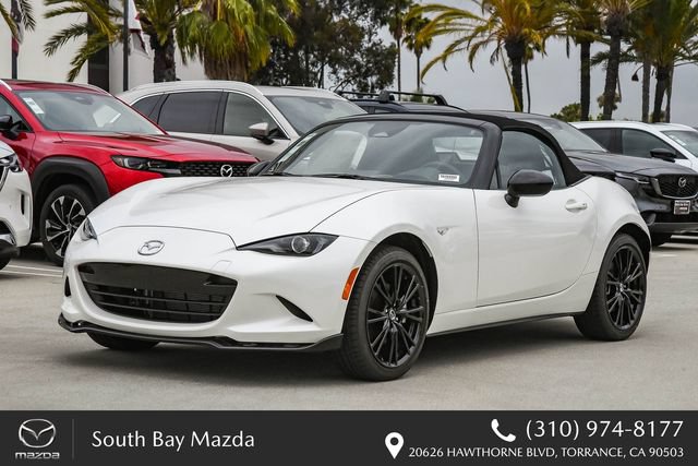 New 2026 MAZDA MX-5 Miata Club w/ Interior Package RWD image 3