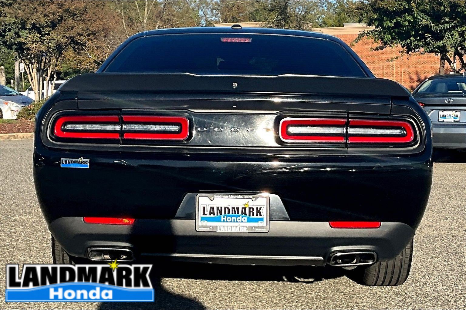 Used 2023 Dodge Challenger SXT RWD image 4