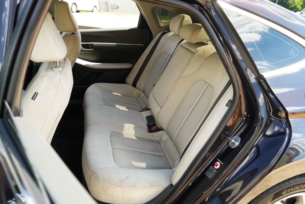 Used 2023 Hyundai Sonata SEL w/ Convenience Package FWD image 9