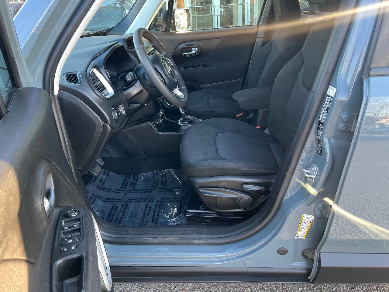 Used 2018 Jeep Renegade Sport w/ Power & Air Group AWD/4WD image 19