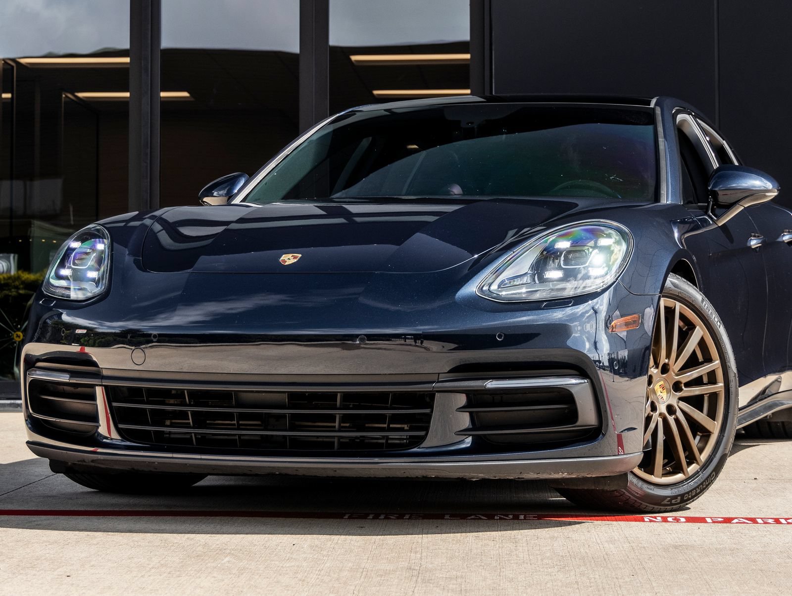 Certified 2018 Porsche Panamera 4 AWD/4WD image 7