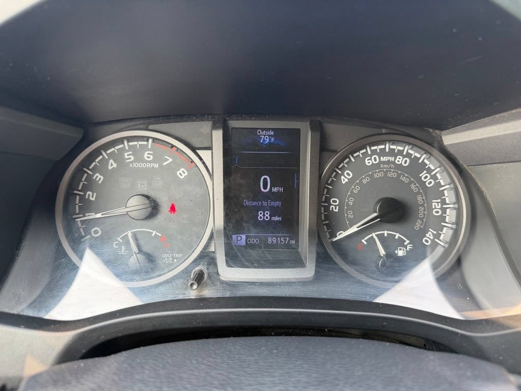 Used 2017 Toyota Tacoma TRD Off-Road w/ Tow Package (A/T) AWD/4WD image 21