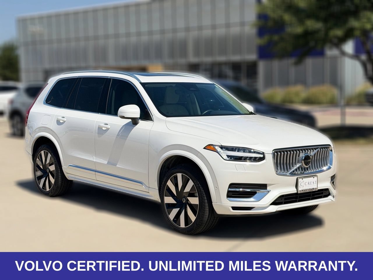 Certified 2025 Volvo XC90 T8 Plus AWD/4WD image 6