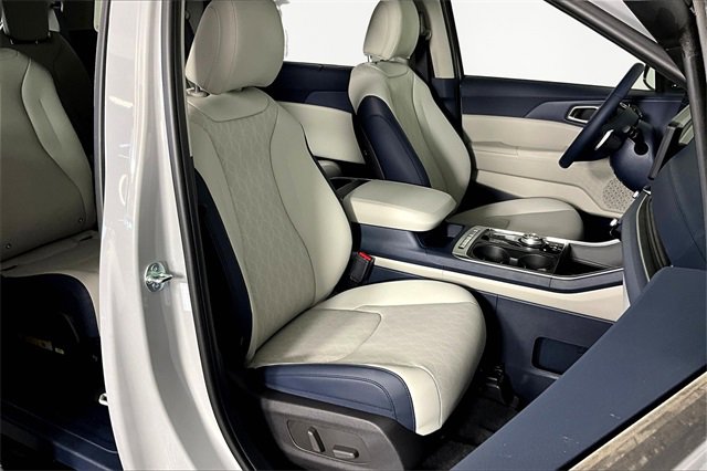 New 2026 Kia Carnival EX image 12