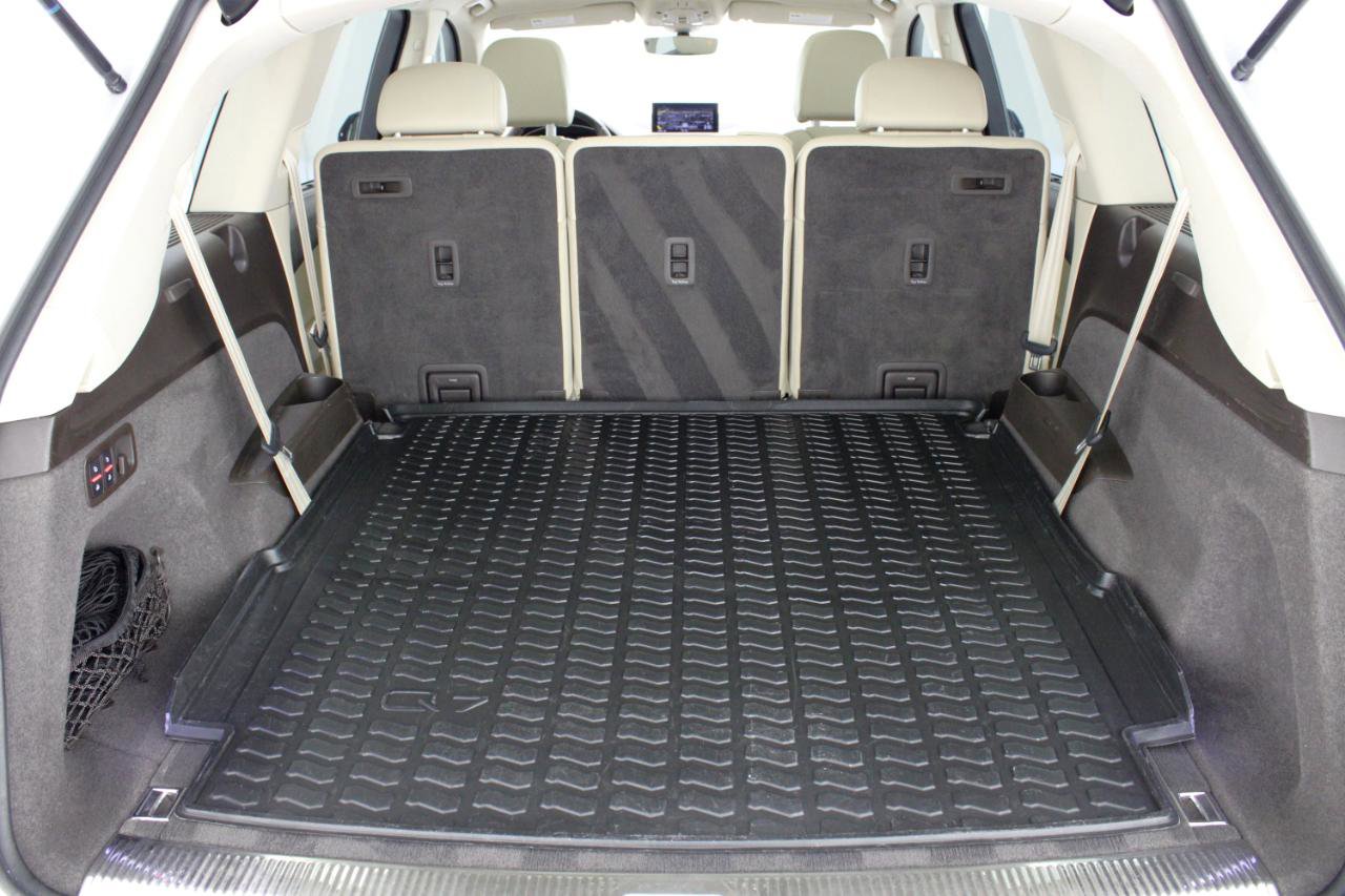 Used 2017 Audi Q7 3.0T Prestige w/ Prestige Package image 77