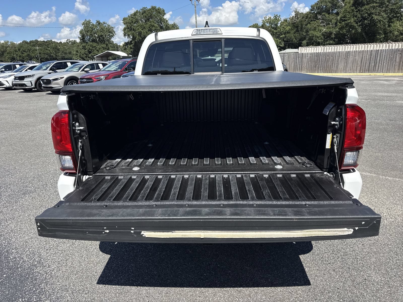 Used 2023 Toyota Tacoma SR AWD/4WD image 28